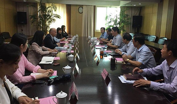 Chamber Discusses Market Regulations with Deputy Director General of Jiangsu AIC 